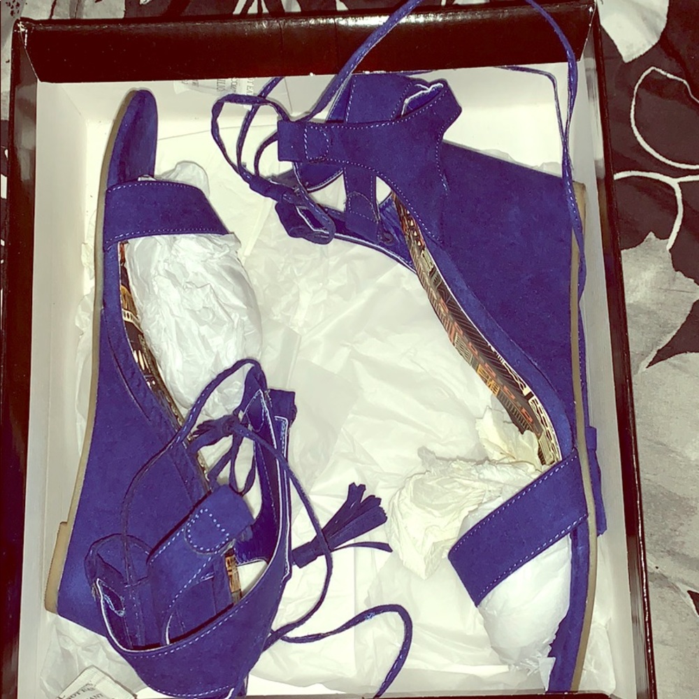 AshleyStewart heels